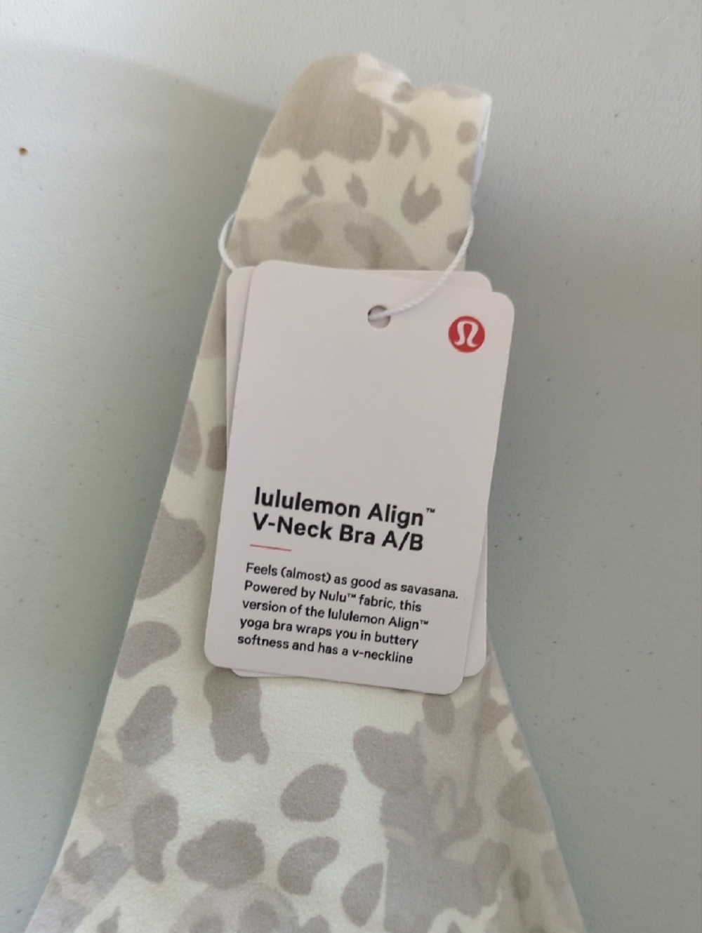 lululemon athletica White Leopard Align AB Cup V-Neck Bra - Picture 3 of 5